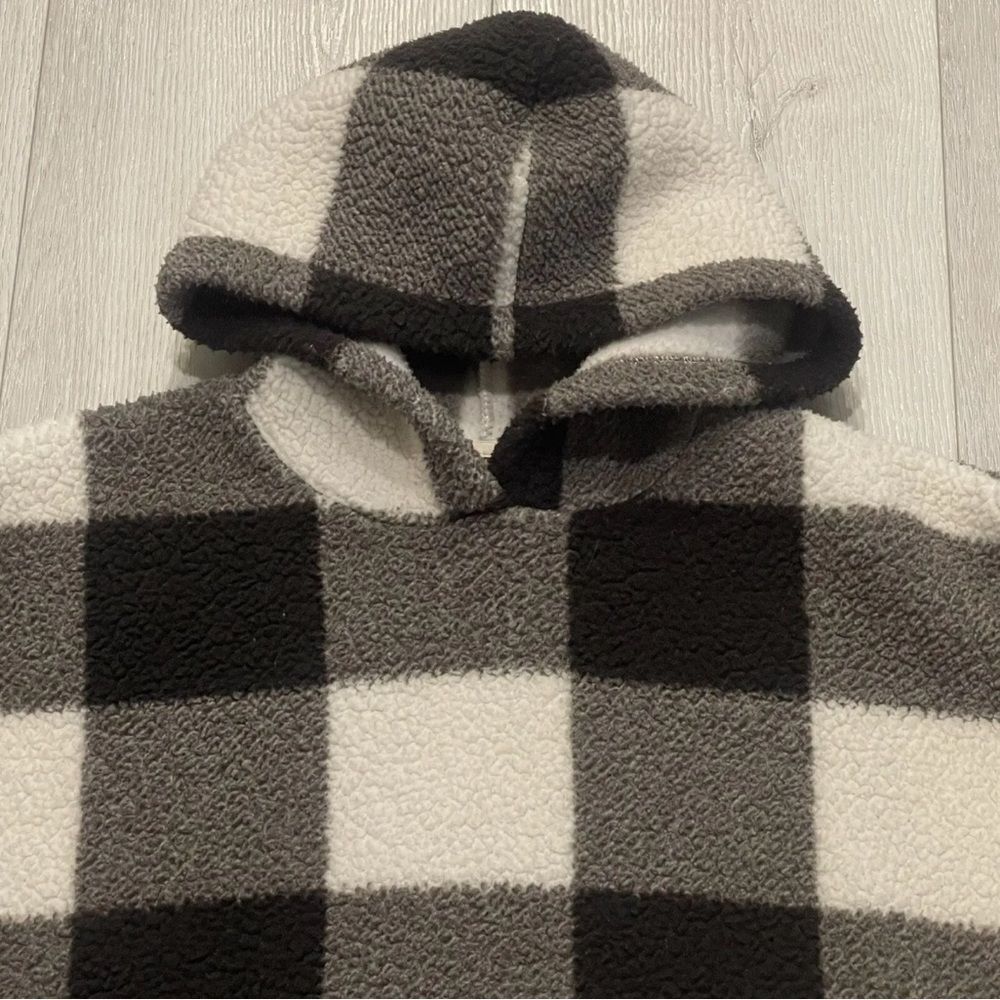 AMERICAN EAGLE Sherpa Fleece Black White Grey Checkered Pullover Hoodie M - Picture 3 of 9